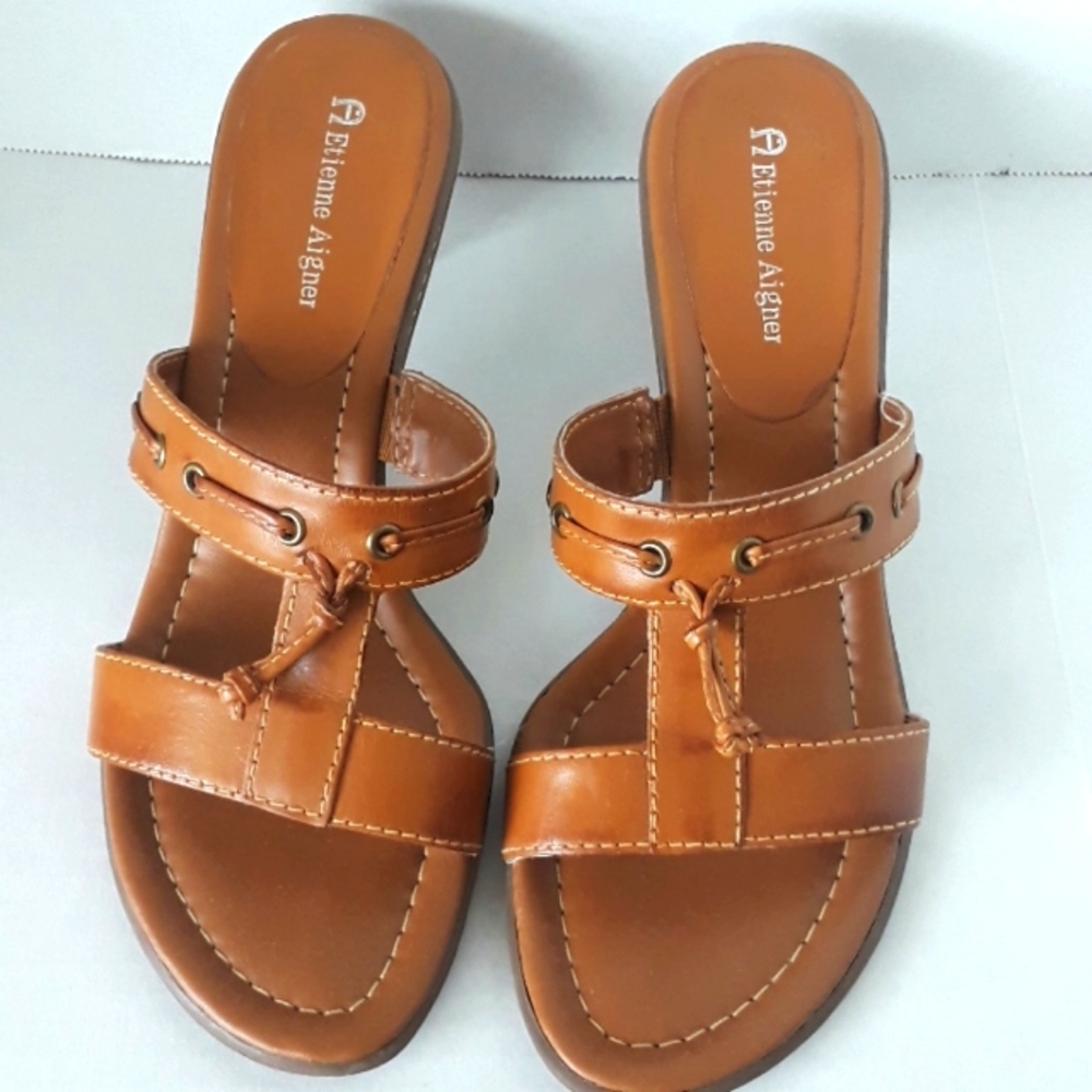 Etienne Aigner sandles